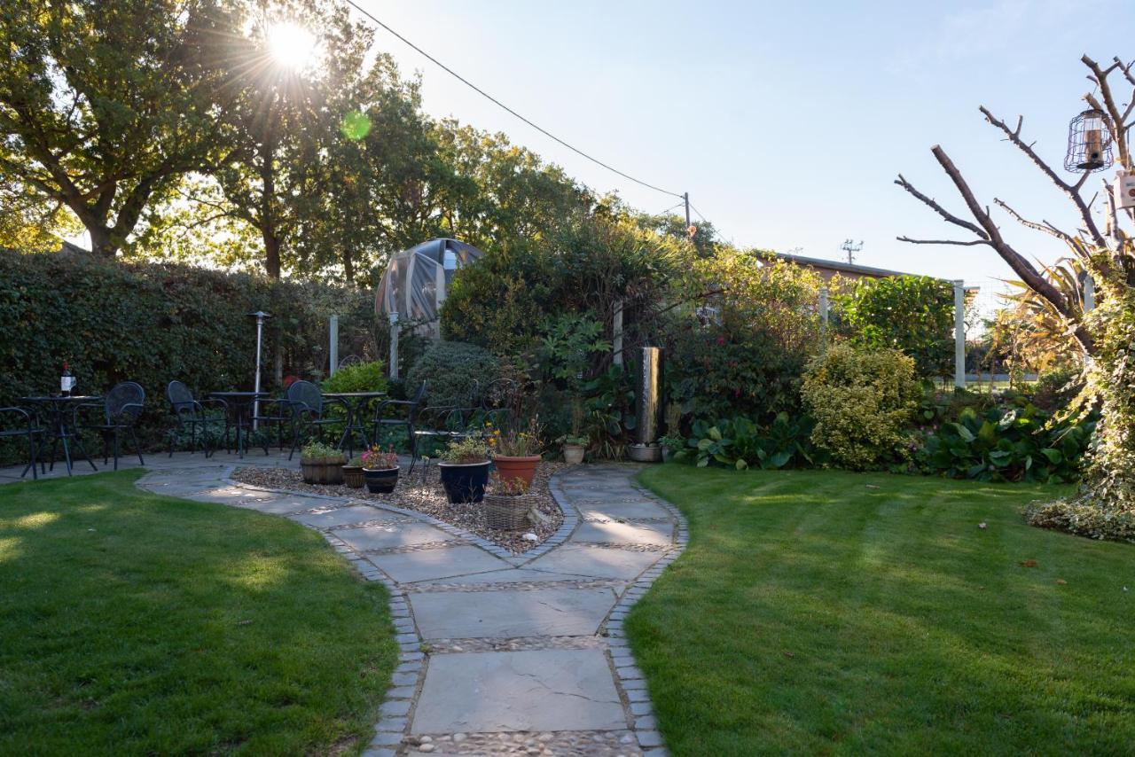 Armeria Wells-next-the-Sea Extérieur photo
